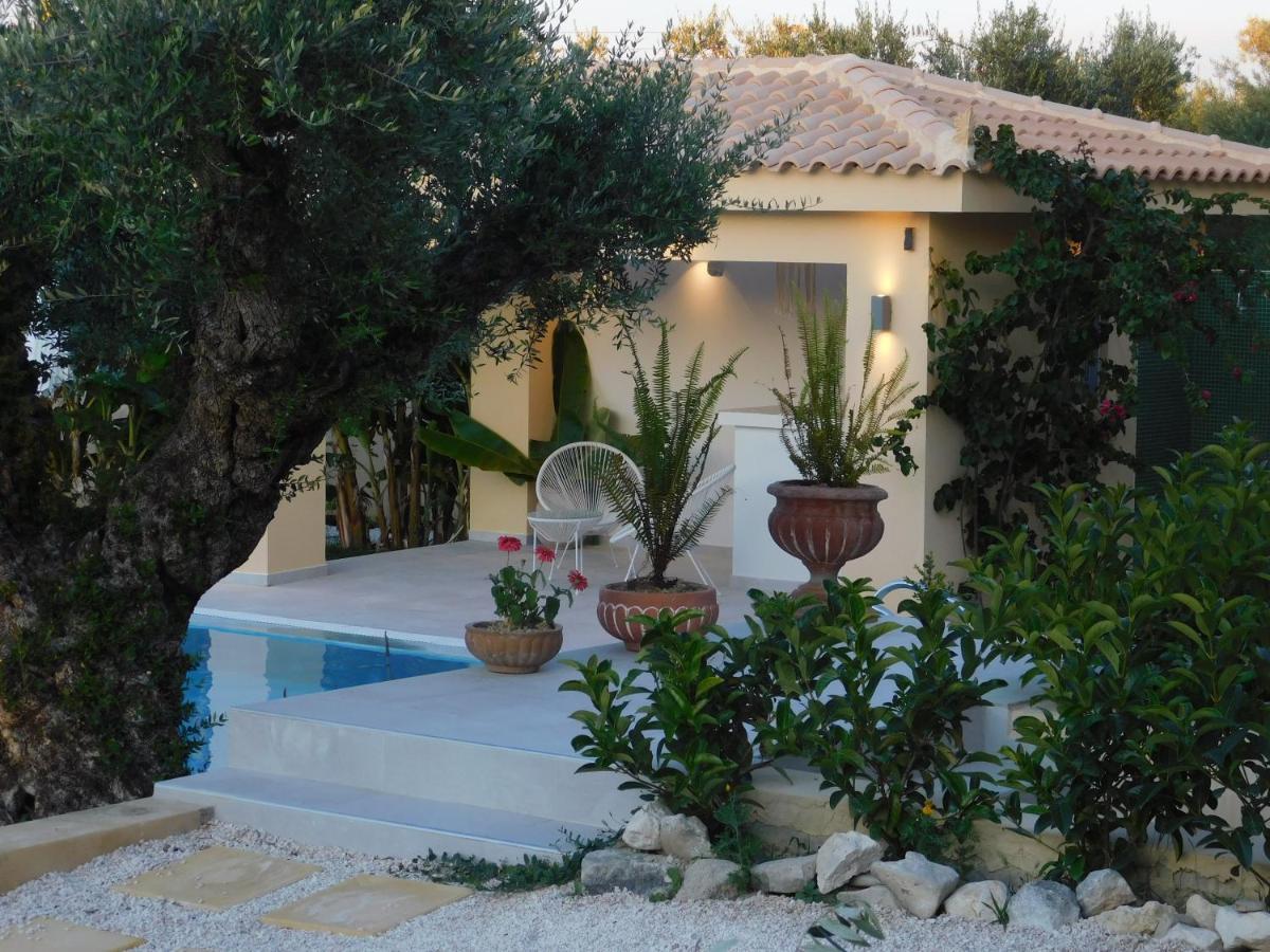Orea Superior Rooms Kypseli Exterior foto